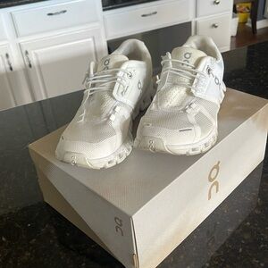 On cloud 5 women’s shoes